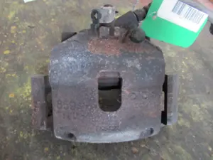 Bremszange vorne links