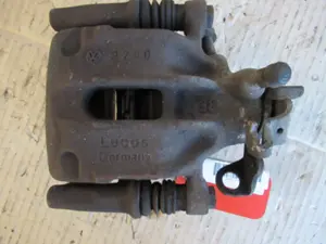 Étrier de frein arrière gauche