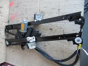 Fensterheber vorne links