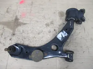 Bras de suspension avant droit