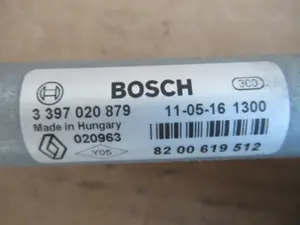 Wischergestänge vorne