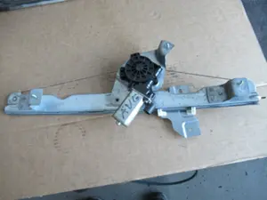 Fensterheber vorne links