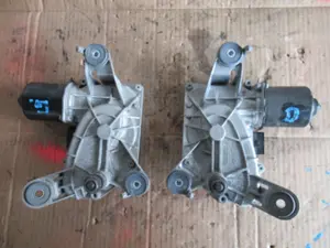 Wischermotor vorne