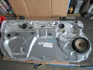 Fensterheber vorne links