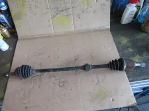 Antriebswelle vorne rechts