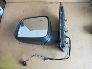 Rétroviseur gauche
