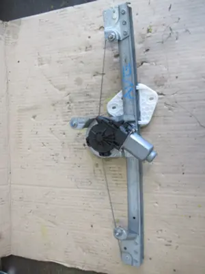 Fensterheber vorne links