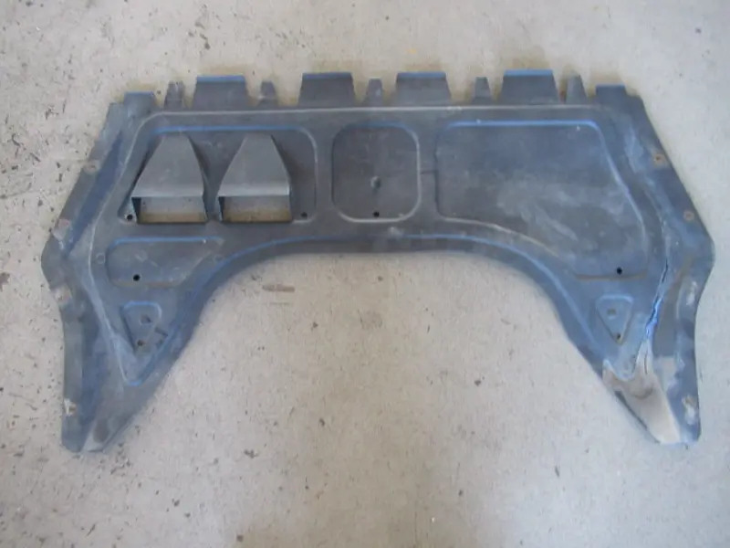 Protection moteur inférieure