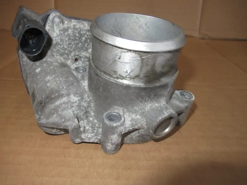 Papillon des gaz électrique