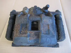 Bremszange vorne links