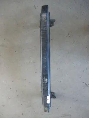 Stossstangenhalter vorne