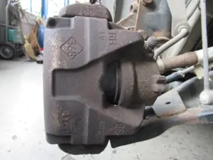 Bremszange vorne rechts