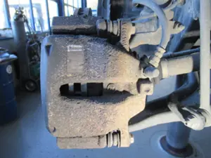 Bremszange vorne rechts