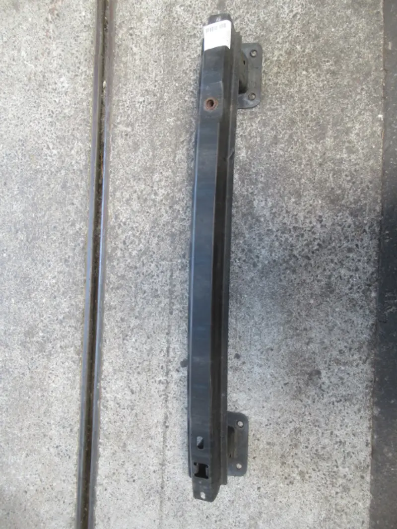 Stossstangenhalter hinten
