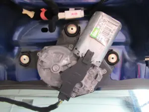 Moteur essuie-glace arrière