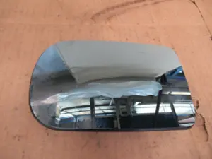 Glace rétroviseur droite