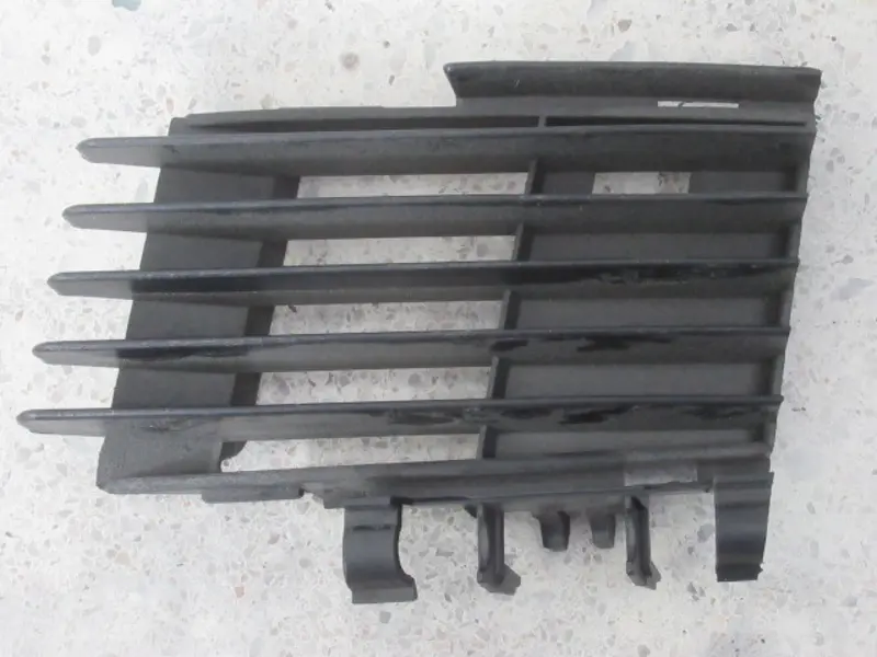 Grille pare-chocs avant