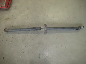 Kardanwelle / Zentralwelle