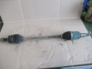 Antriebswelle vorne links