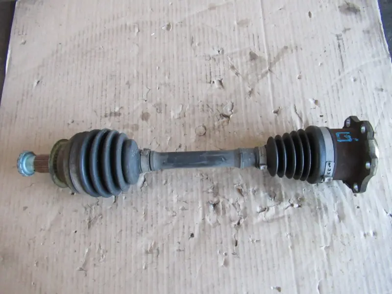 Arbre de transmission avant gauche