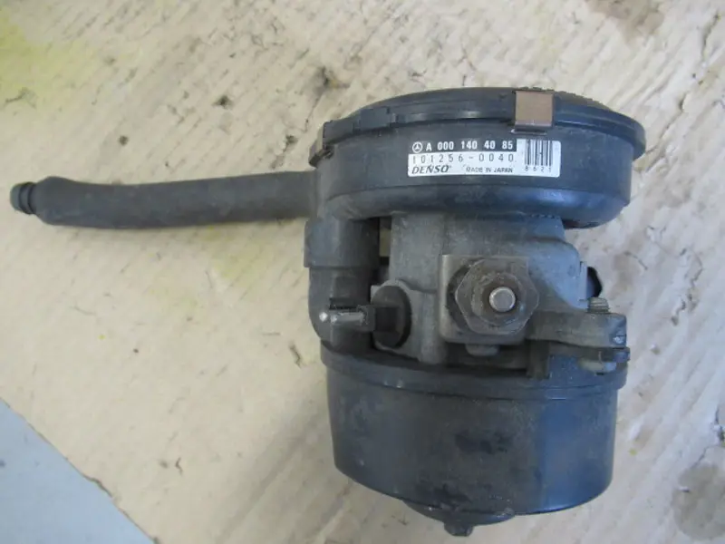 Pompe à air pneumatique
