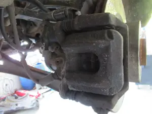 Bremszange hinten links