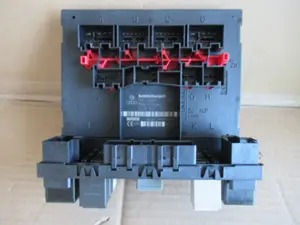 Calculateur réseau de bord