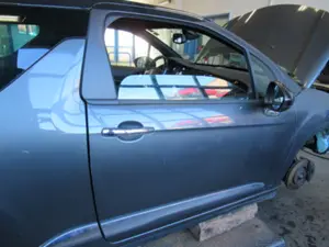 Türe rechts (2/3-türig)