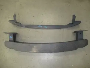 Stossstangenhalter vorne