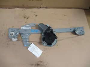 Lève-vitre avant gauche