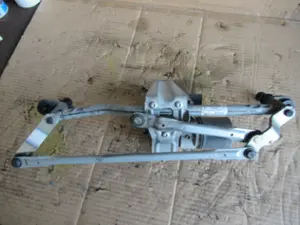 Tringlerie essuie-glace avant