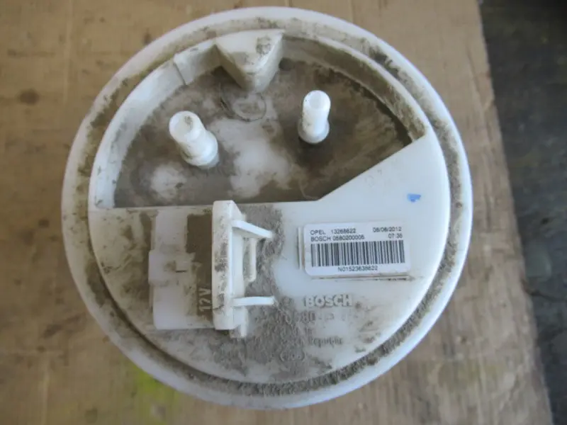 Pompe à essence électrique