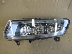 Nebellampe vorne links