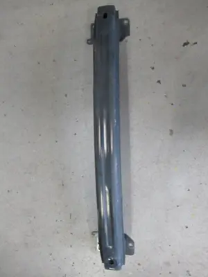 Stossstangenhalter vorne