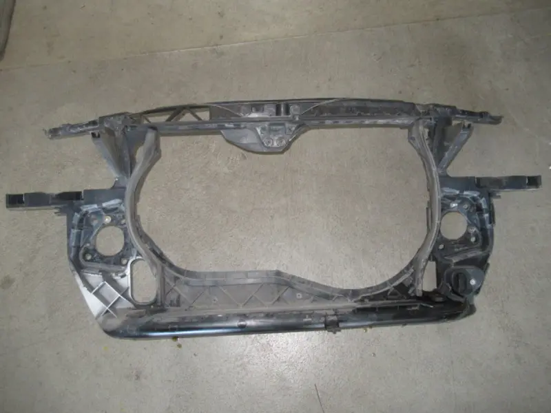 Tôle frontale