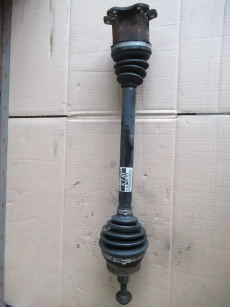 Arbre de transmission avant gauche