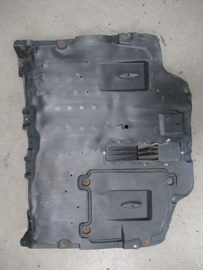Protection moteur inférieure