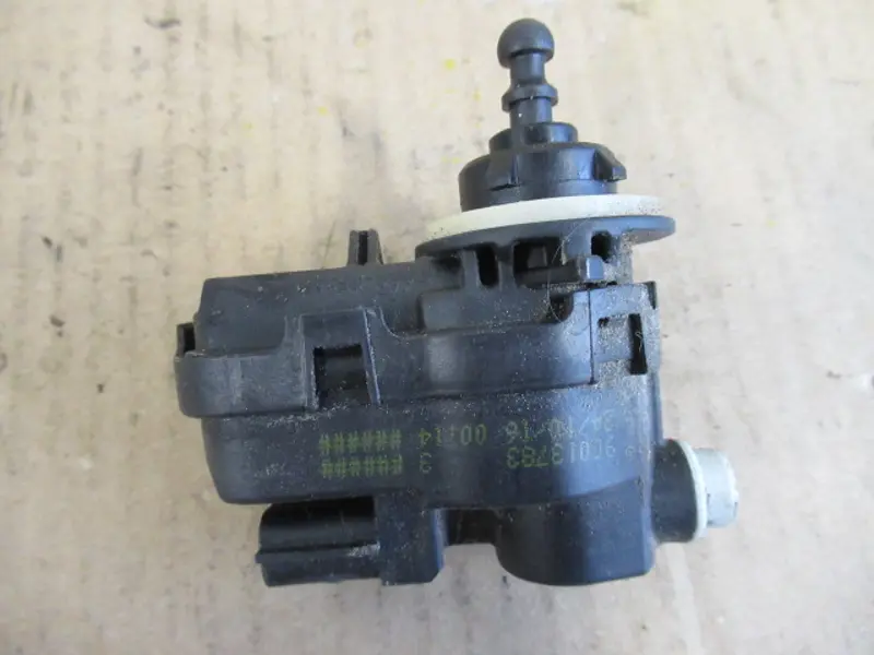 Scheinwerfermotor