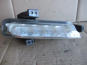 Tagfahrleuchte rechts