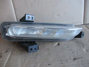 Tagfahrleuchte links