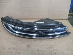 Tagfahrleuchte rechts