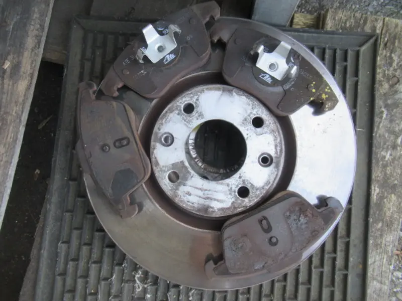 Disque de frein avant