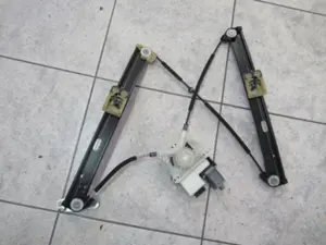 Fensterheber vorne links