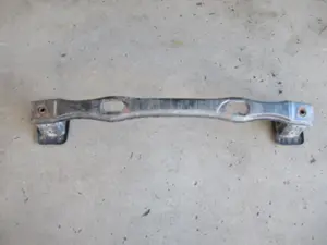 Stossstangenhalter hinten