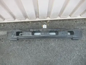 Stossstangenhalter vorne