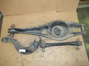 Querlenker hinten rechts