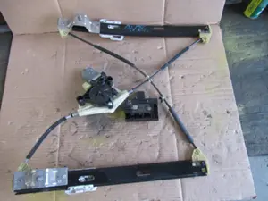 Fensterheber vorne links