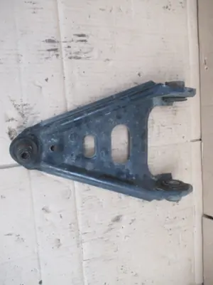 Bras de suspension avant droit