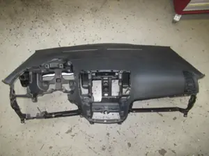 Armaturenbrett Airbag