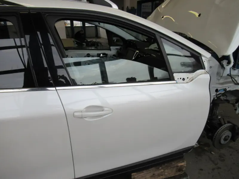 Porte avant droite
